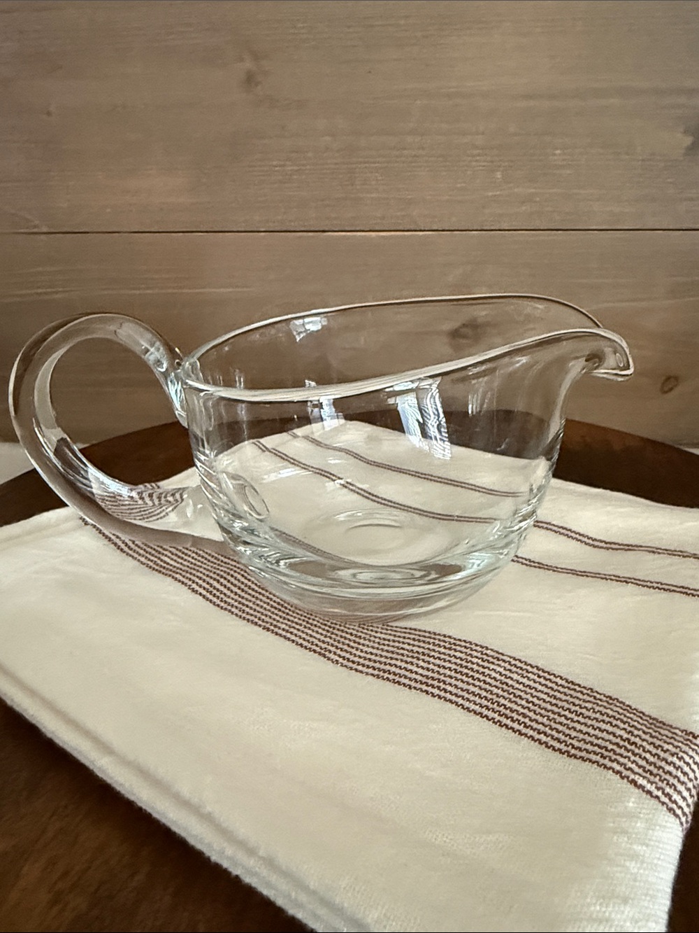 VTG | Crate&Barrel Deluxe Glass Gravy/Sauce Boat